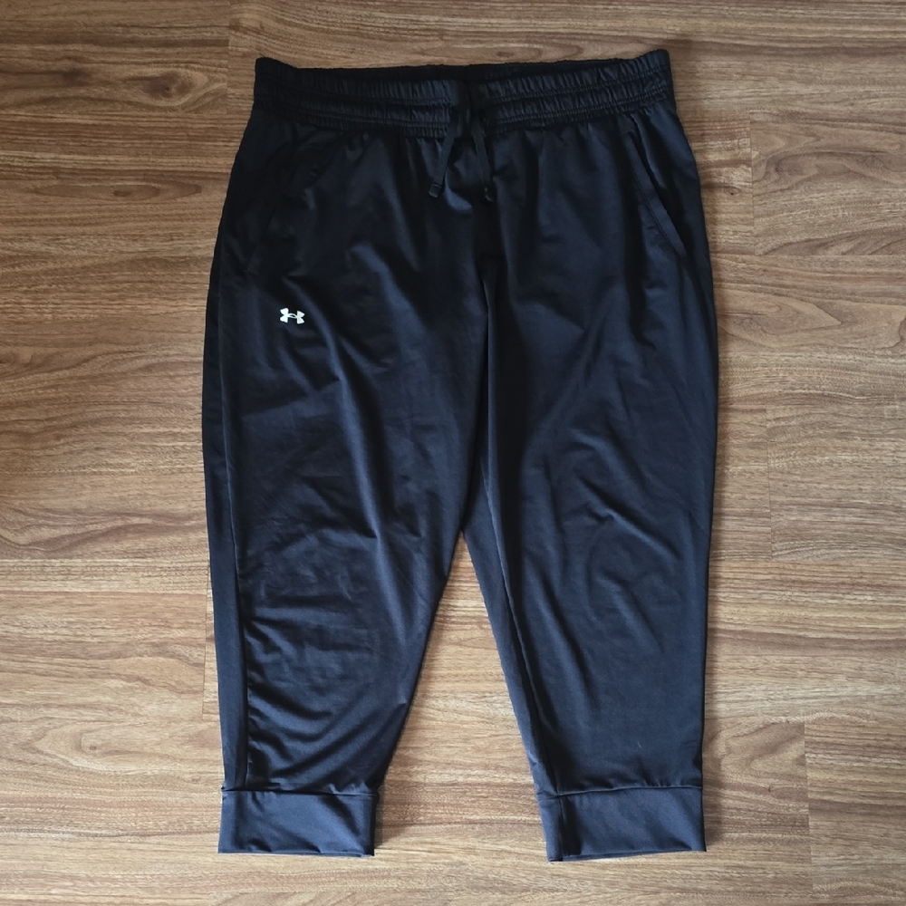 Under Armour Women's Jogger Capris